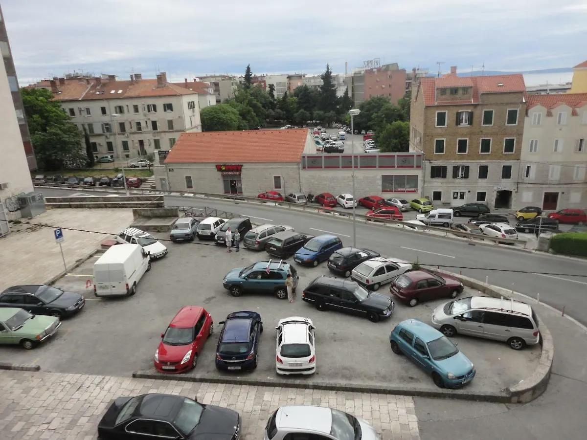 Apartment Port View-5 Min From Center Split